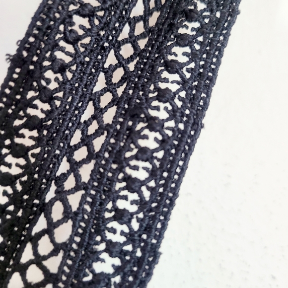 American Eagle Crop top embrodered - Picture 3 of 10